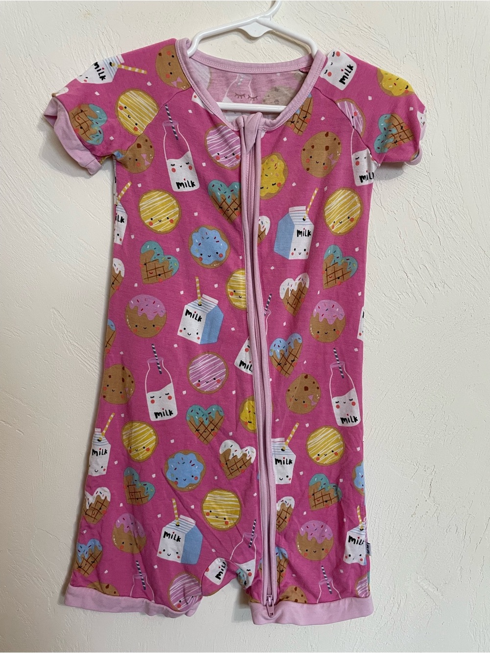 Little Sleepies pink shortie sz 3T